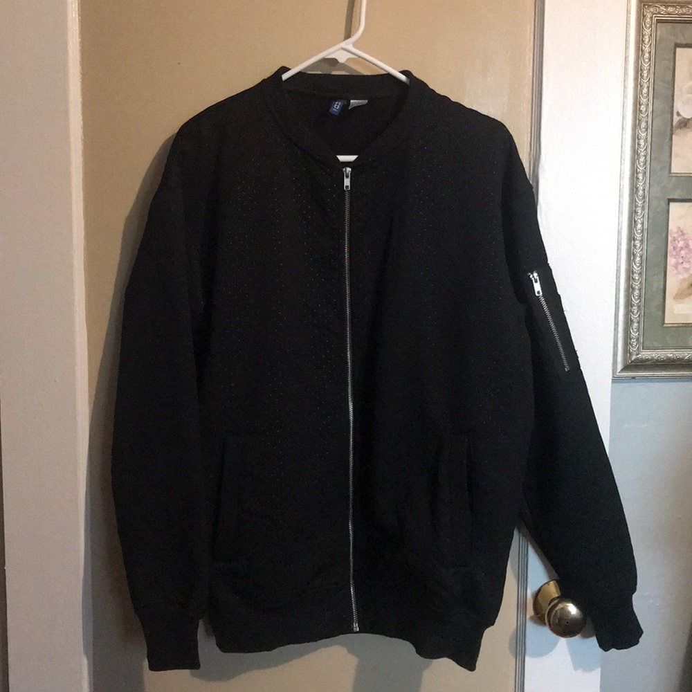 H&M Men’s Black Bomber Jacket!